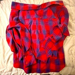 NWT// Off shoulder plaid top w/ back&sleeve detail
